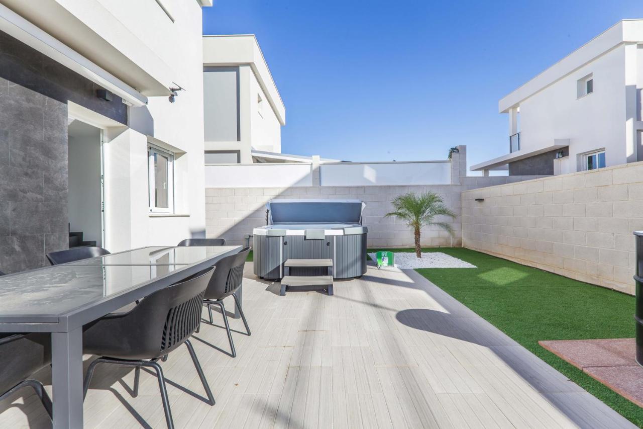 Casa Bos Dolpfin Wellness Luxury Entire Villa Pool & Jacuzzi Gran Alacant Near Beach Puerto Marino Εξωτερικό φωτογραφία